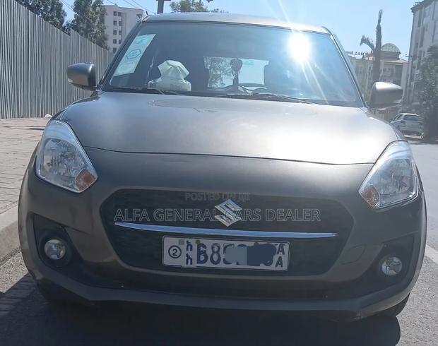 Suzuki Swift 2021 Brown