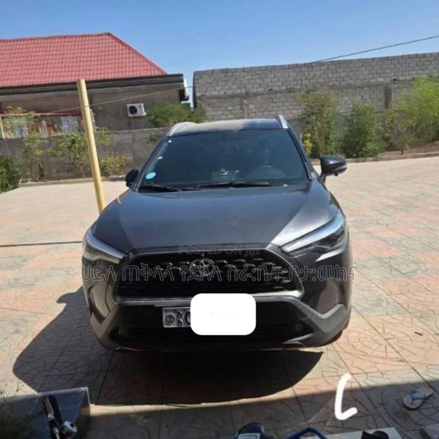 Toyota Corolla Cross Hybrid 2023 Teal
