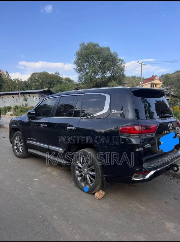 Toyota Land Cruiser 4.5 V8 DLX 2014 Black