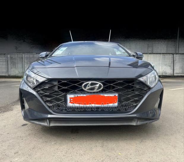 Hyundai i20 2021 Gray