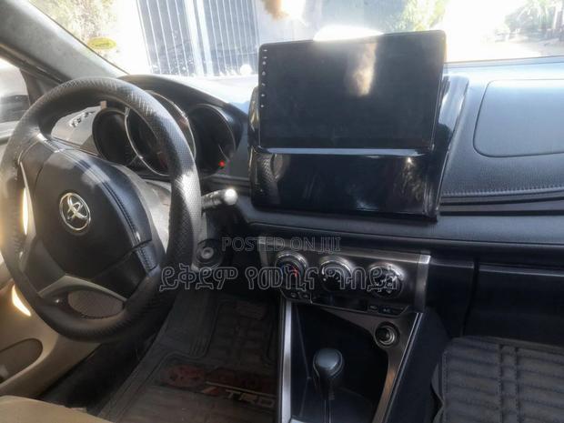 Toyota Yaris 2014 Gray