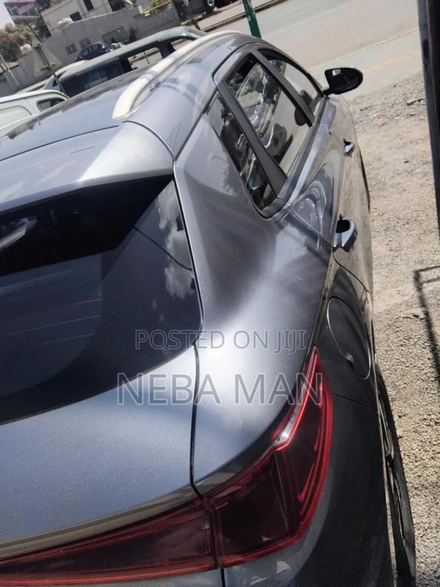 BYD E2 43 kWh 94 hp FWD 2024 Gray