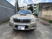 Toyota Hilux 3.0 D-4D 4x4 2014 Gold for sale