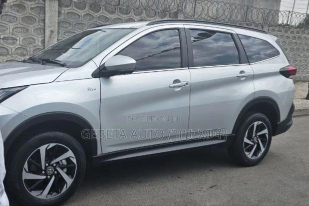 Toyota Rush 2023