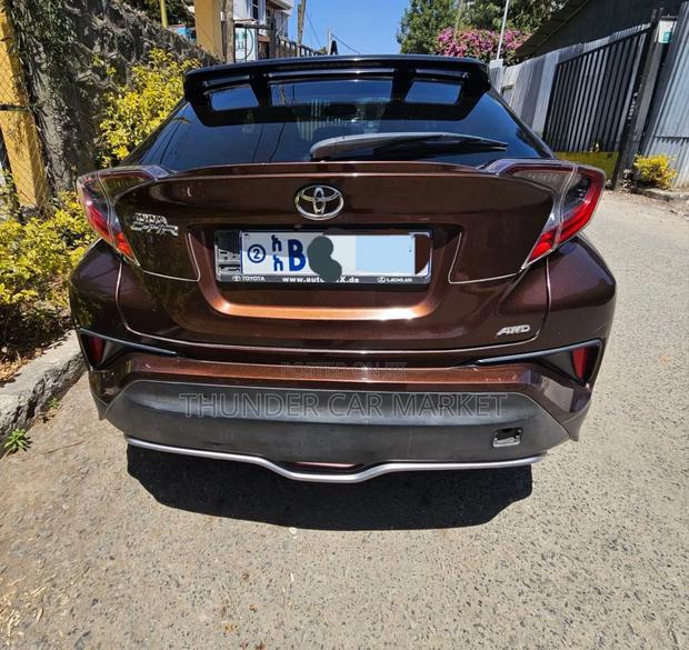 Toyota C-HR 2018 Brown