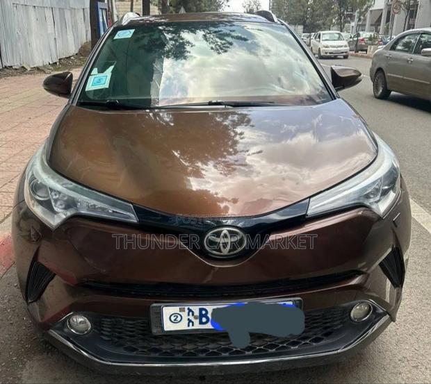Toyota C-HR 2018 Brown
