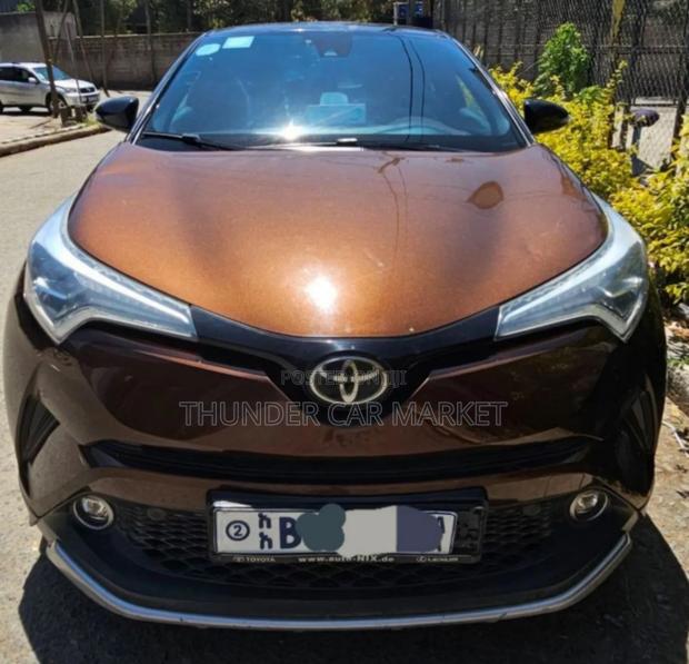 Toyota C-HR 2018 Brown