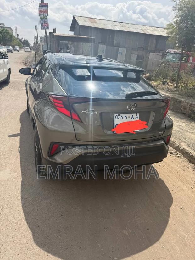 Toyota C-HR 2022 Gray