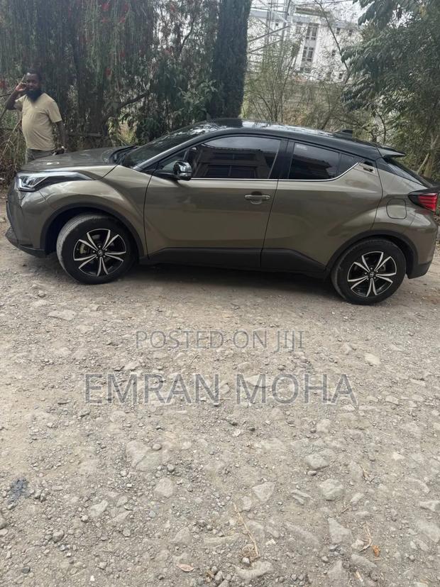 Toyota C-HR 2022 Gray