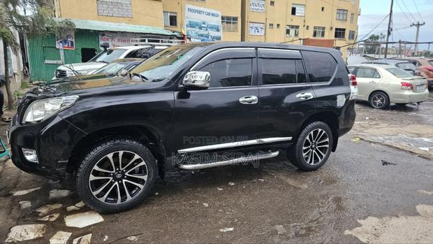 Toyota Land Cruiser Prado 3.0 TD 2011 Black