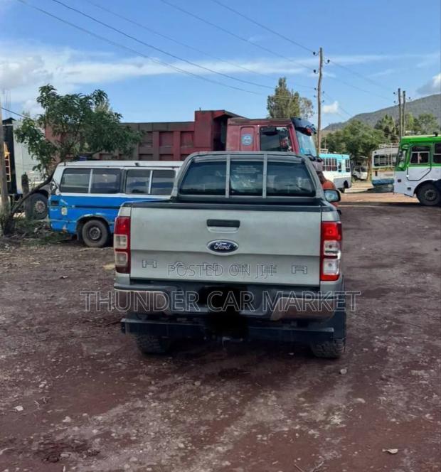 Ford Ranger 2015