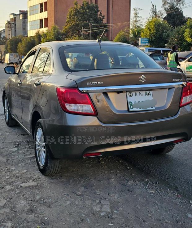 Suzuki Dzire 2022 Gray