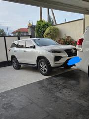 Toyota Fortuner 2.4 D RWD 2017 White for sale