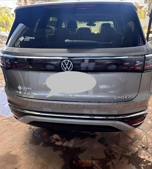 Volkswagen ID.4 2024 Gray