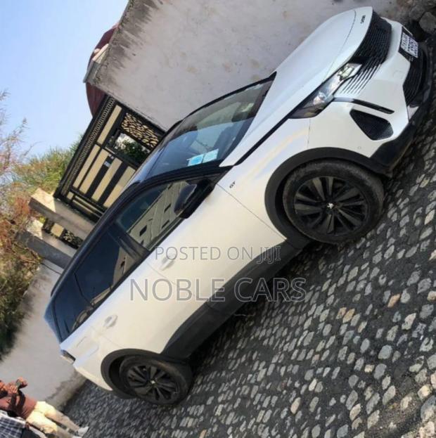 Peugeot 5008 2022 White