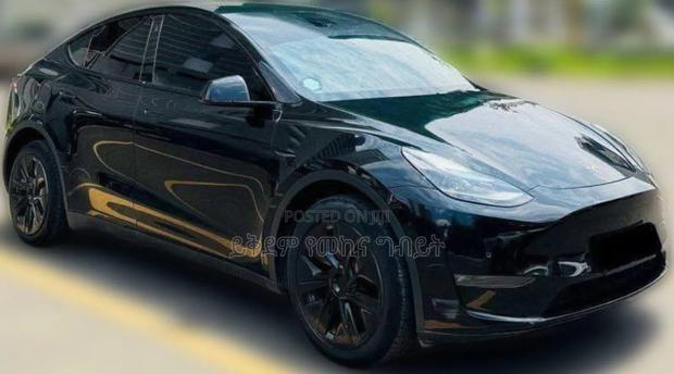Tesla Model Y 2023 Black
