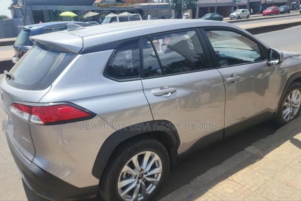 Toyota Corolla Cross Hybrid 2024 Silver