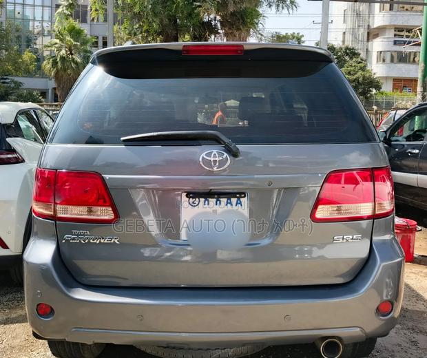 Toyota Fortuner 2013