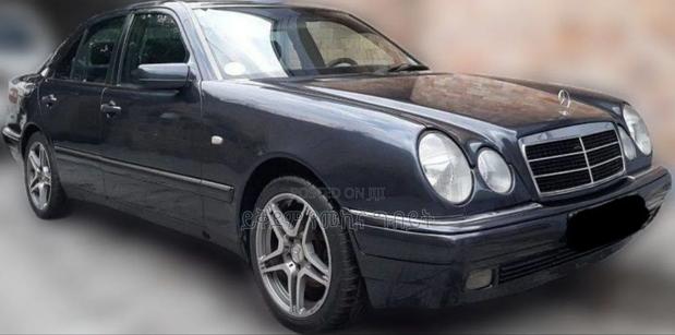 Mercedes-Benz E230 1997 Gray