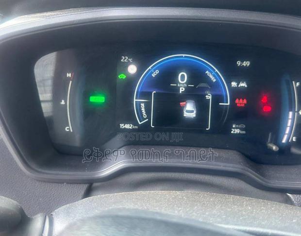 Toyota Corolla Cross Hybrid 2024 White