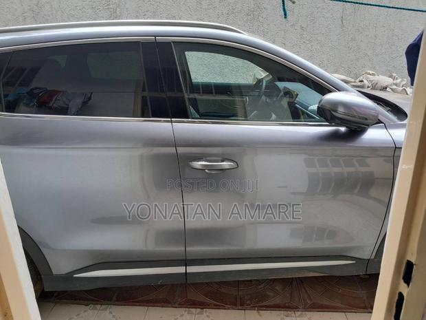 New BYD Song Plus DM-i 2025 Gray