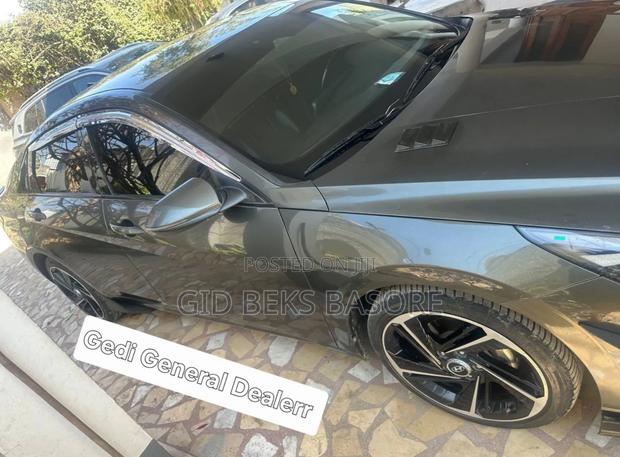 Hyundai Avante 2021 Gray