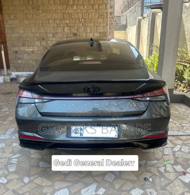 Hyundai Avante 2021 Gray
