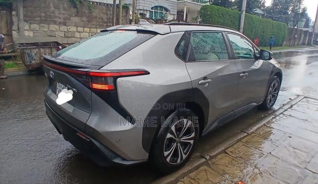 New Toyota bZ4X 2024 Gray