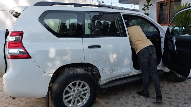 Toyota Land Cruiser 4.5 V8 DLX 2014 White