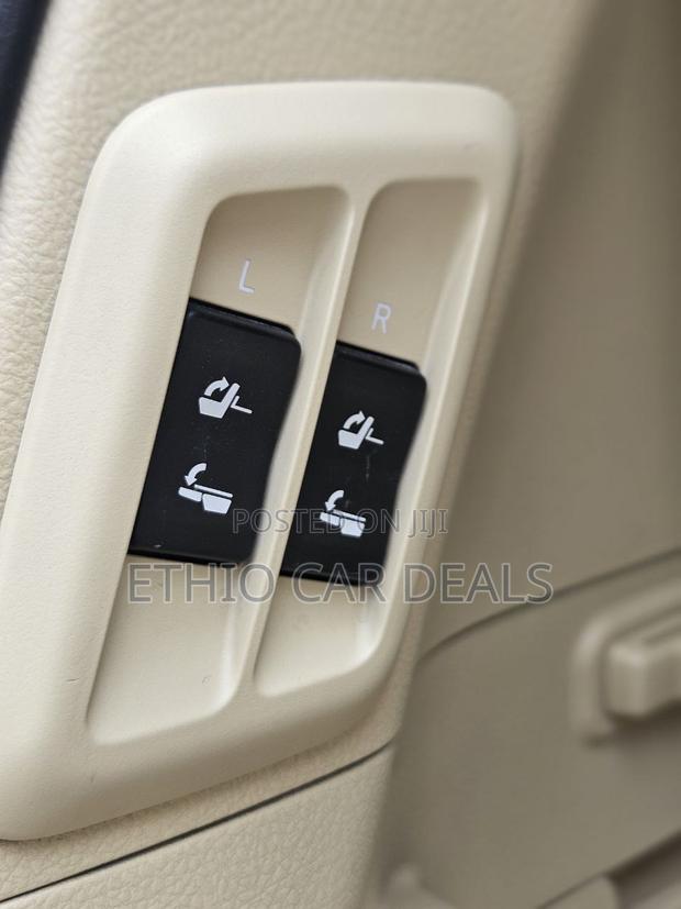 Toyota Land Cruiser Prado 2015 White