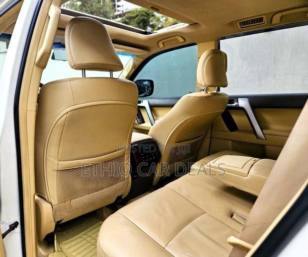 Toyota Land Cruiser Prado 2015 White