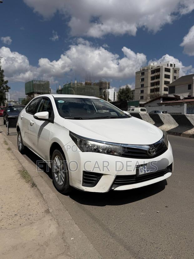 Toyota Corolla 2016 White