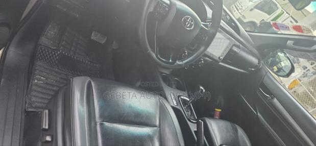 Toyota Hilux 2021