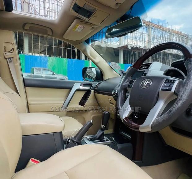 Toyota Land Cruiser 2015 White
