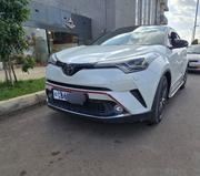 Toyota C-HR XLE 2022 White for sale