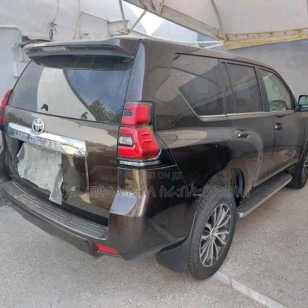 Toyota Land Cruiser Prado 2021 Brown