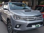 Toyota Hilux 2017 Gray for sale