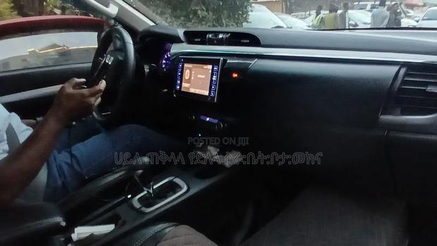Toyota Hilux 2017 Gray
