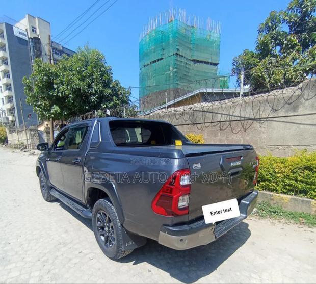 Toyota Hilux 2022