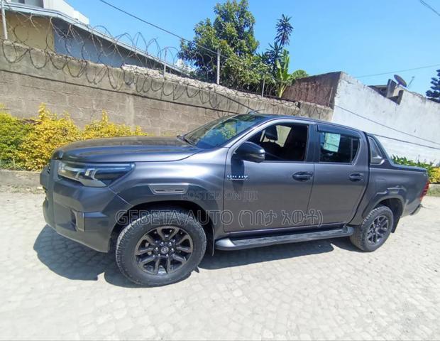Toyota Hilux 2022
