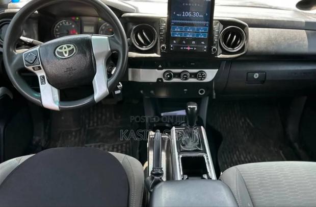 Toyota Tacoma Limited 2017 Gray