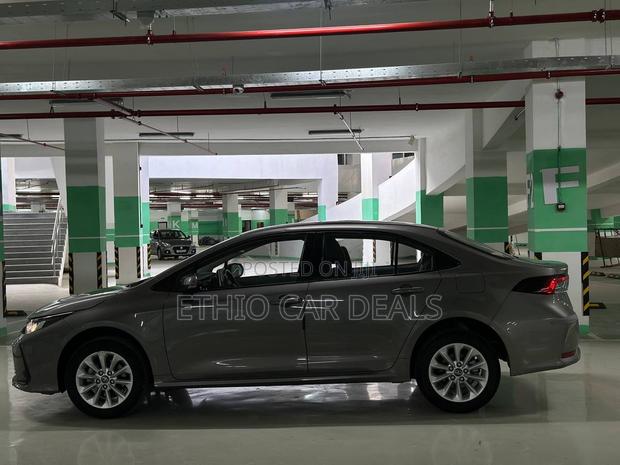 Toyota Corolla 2023 Gray